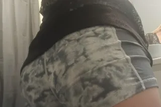 AVAILABLE NOW * THE HOTIE WITH... - Image 4